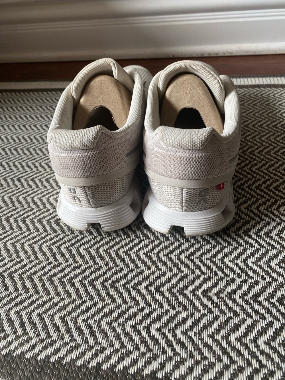 On Cloud 5 Sneakers (Colorway: Pearl and White; Women’s Size 8) - Picture 4 of 12